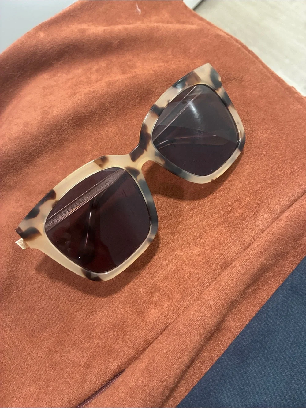 Diff Cream Tortoiseshell Square Sunglasses - Beige Brown